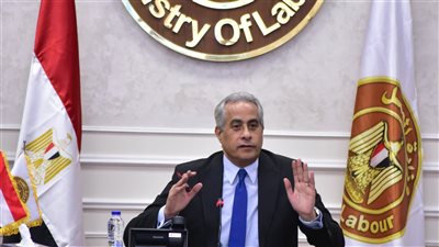 رفع الحد الأدنى لأجور الصحفيين والإداريين بمجلة العمل إلى 6000 جنيه