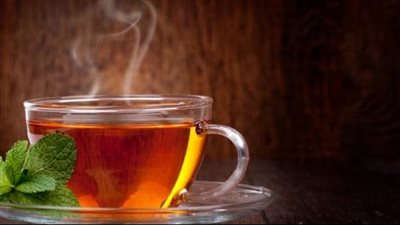 مخاطر الإفراط في تناول الشاي الأسود (انفوجراف)
