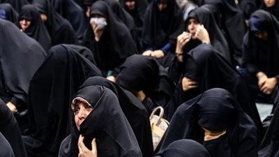 الدفن مساء الخميس، تفاصيل جديدة بشأن مراسم تشييع جثمان الرئيس الإيراني ورفاقه (صور)