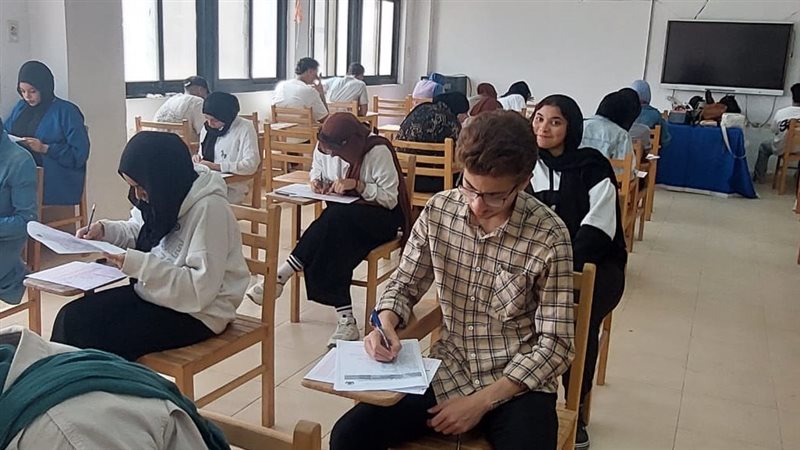 انتظام الامتحانات في