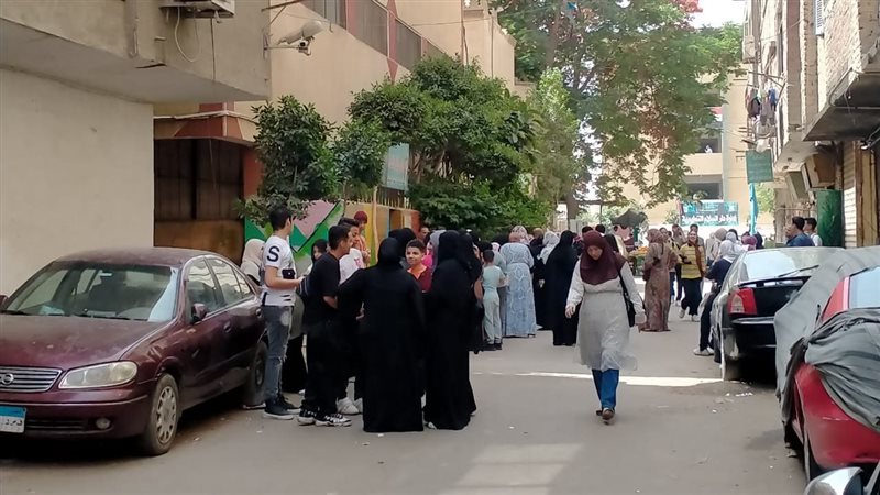 طلاب الشهادة الإعدادية،