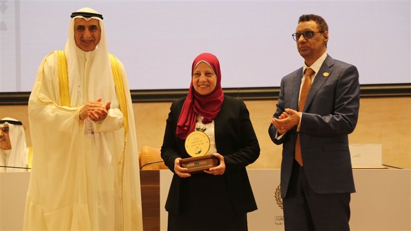 تكريم الفائزين بالمشروع،