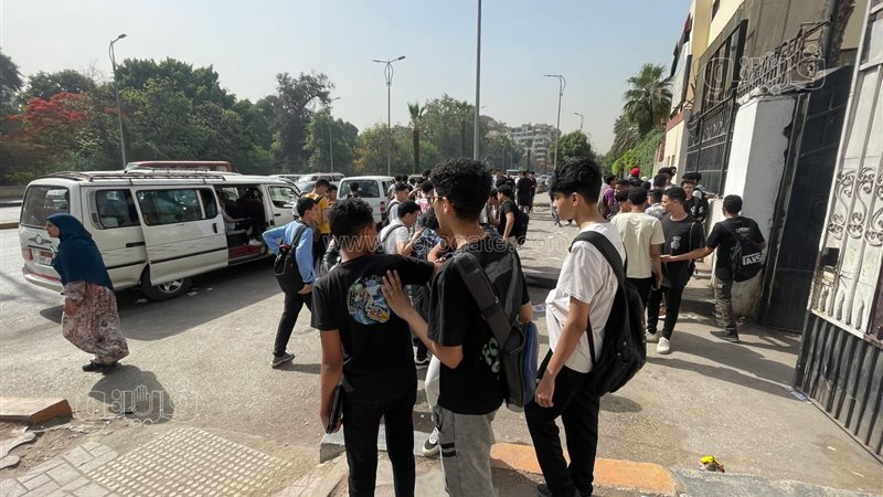 طلاب أولى ثانوي بالجيزة،فيتو
