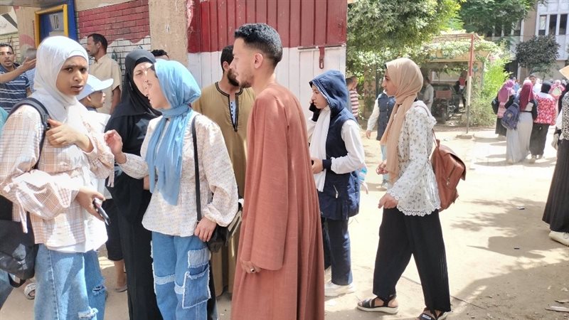 فرحة الطلاب وأولياء