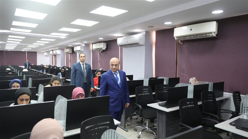 وزير العدل يتفقد