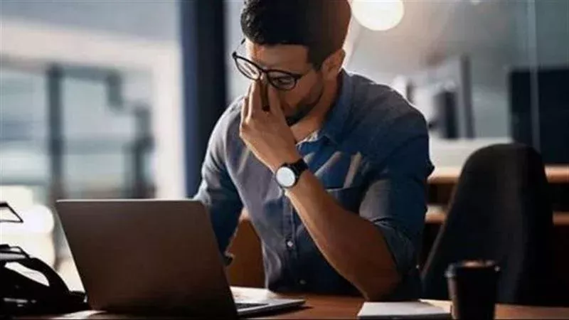 الموظف، فيتو 