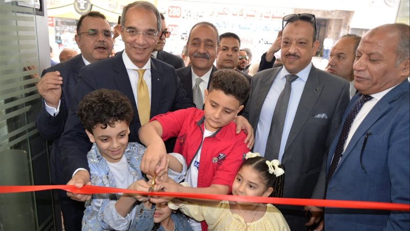 جانب من الافتتاح،