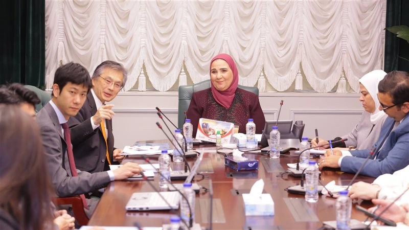 نيفين القباج وزيرة