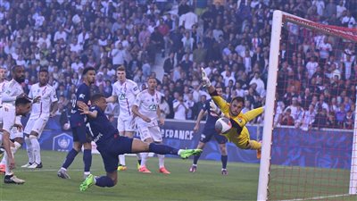 باريس سان جيرمان يتوج بطلا لكأس فرنسا بالفوز على ليون 2-1