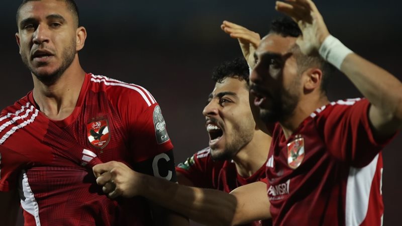 اكرم توفيق،فيتو