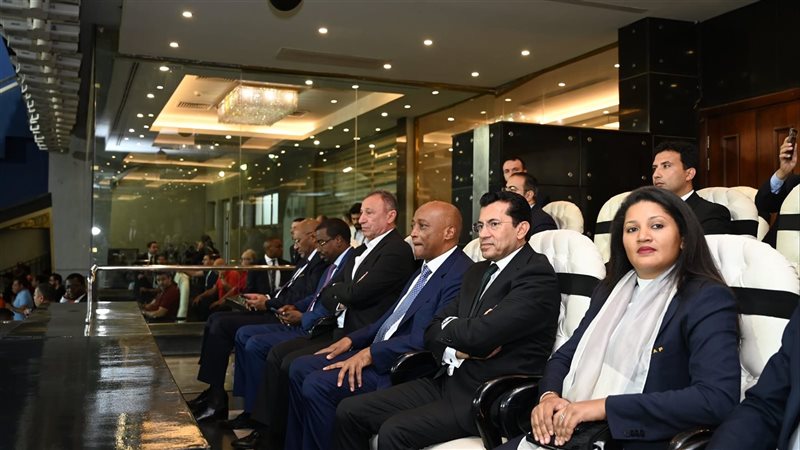 محمود الخطيب يتابع