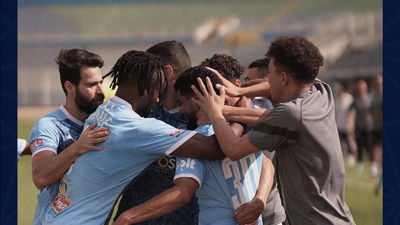 بيراميدز، فيتو