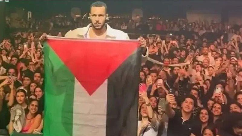 ويجز، فيتو 