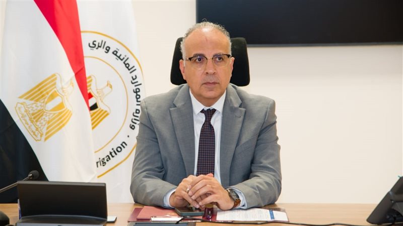 وزير الري الدكتور