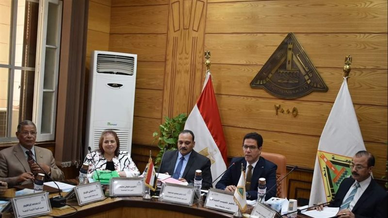 مجلس جامعة بنها،فيتو