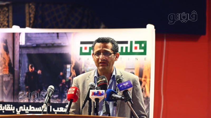 الكاتب الصحفي خالد