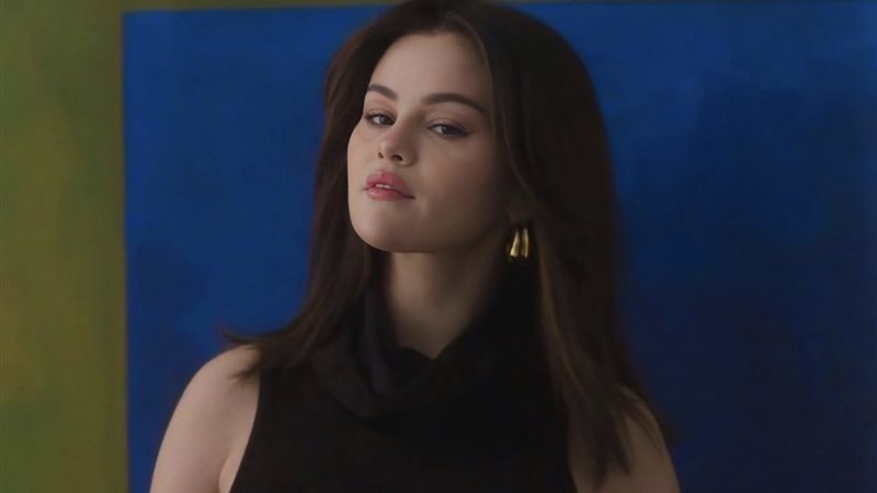 سيلينا جوميز، فيتو