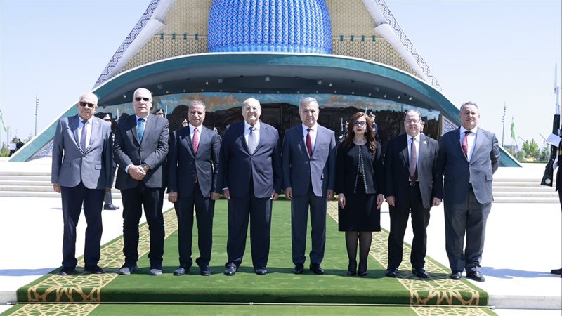 وفد مجلس الشيوخ يصل