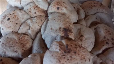 انتظام مخابز الأقصر في أول يوم لتطبيق قرار زيادة رغيف الخبز (صور) 