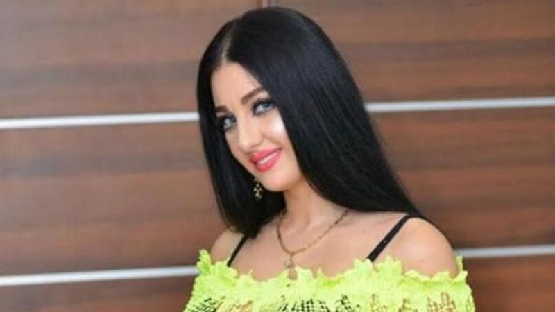 الراقصة صوفينار،
