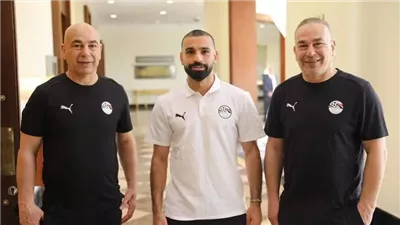 رقم مميز ينتظر محمد صلاح في مباراة مصر وغينيا بيساو.. و12 هدفا تفصل الفرعون المصري عن عرش حسام حسن