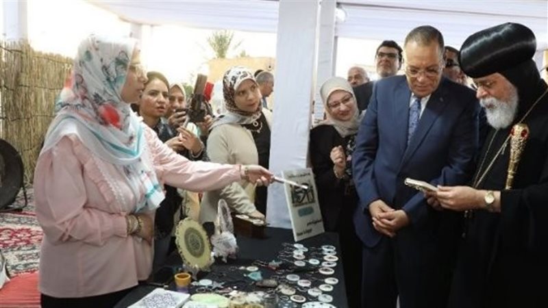 محافظ الشرقية يشهد