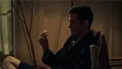 مسلسل دواعي السفر الحلقة 7، التلفزيون يستضيف أبطال نادي الوحدة