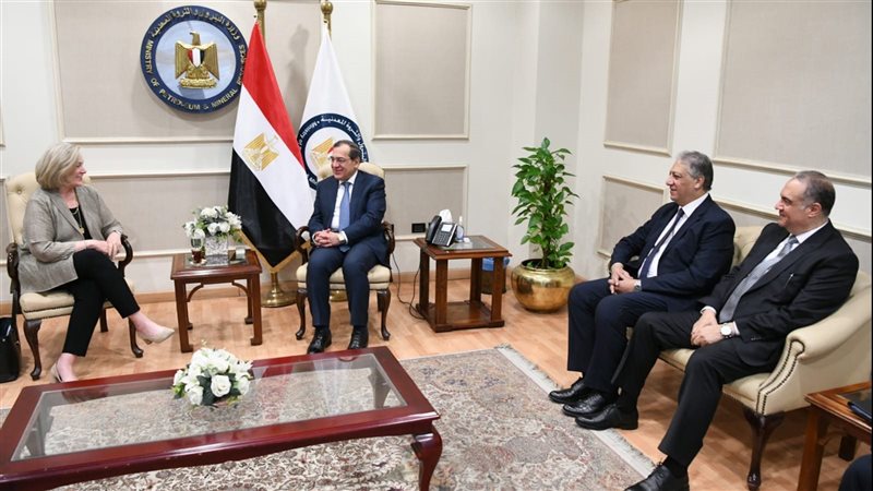 الملا خلال اللقاء،فيتو