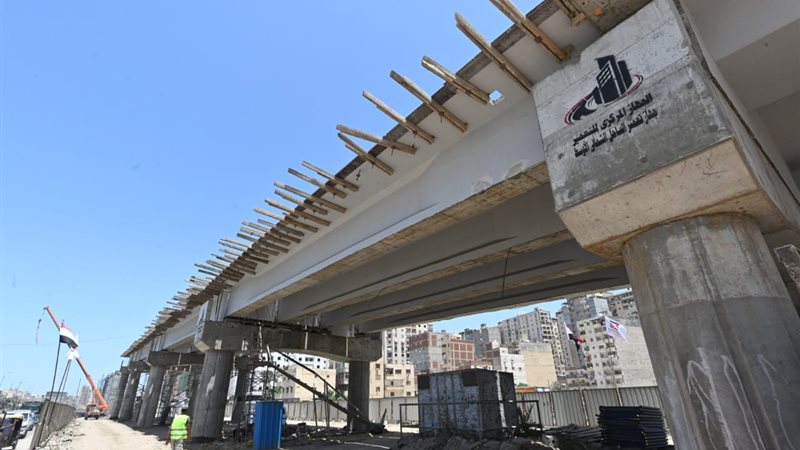وزير الإسكان يتفقد