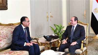 أخبار مصر اليوم: السيسي يكلف مدبولي بتشكيل حكومة جديدة.. ومصادر تكشف موعد إعلان التشكيل الوزاري الجديد