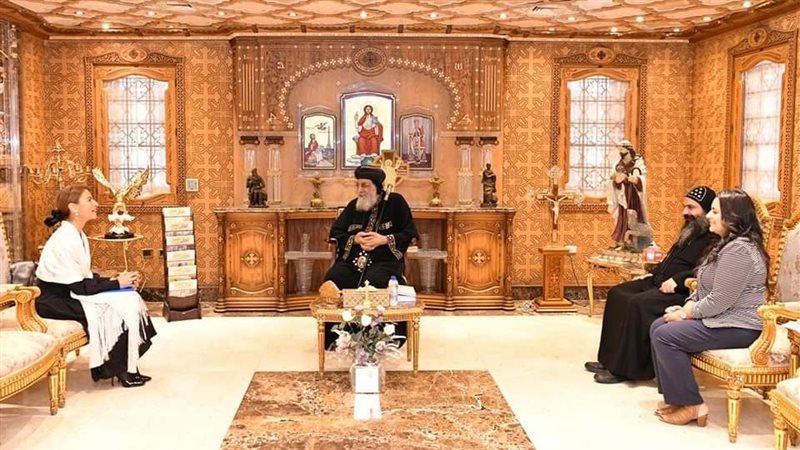 البابا تواضروس يناقش