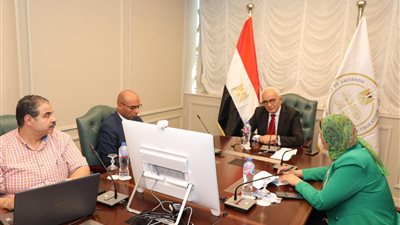  في أول يوم له بعد استقالة الحكومة.. وزير التعليم يعقد اجتماعًا مع مديري المديريات للوقوف على الاستعدادات والإجراءات النهائية لامتحانات الثانوية العامة