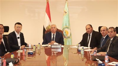 حصاد مايو، جهود مكافحة الآفات الزراعية ومواجهة أسراب الجراد 