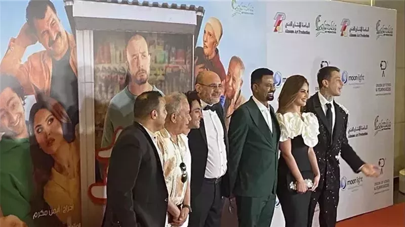 أبطال فيلم بنقدر