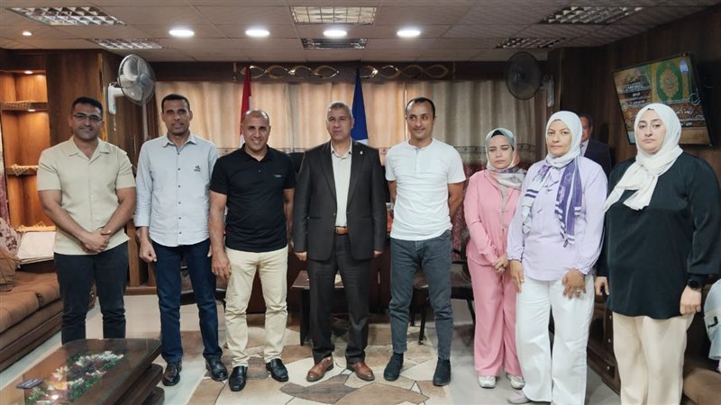 وكيل الوزارة يجتمع