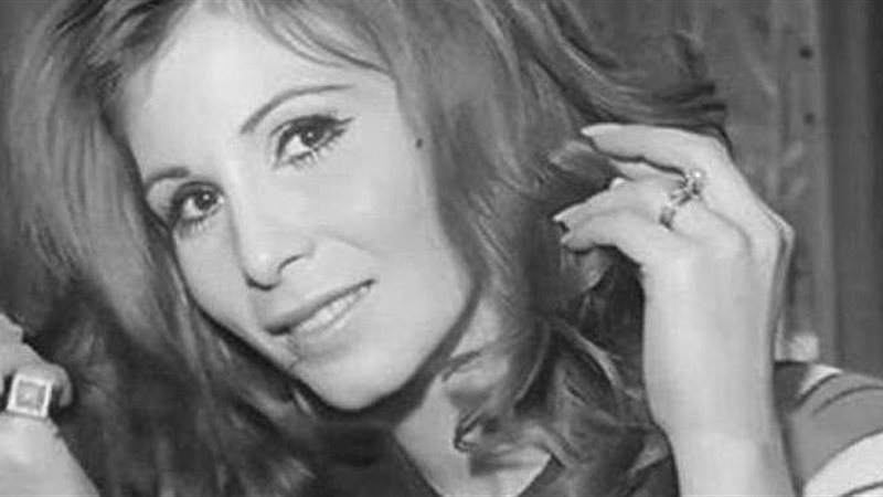 الفنانة زيزى البدراوي