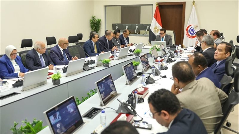 اجتماع وزير الصحة،فيتو