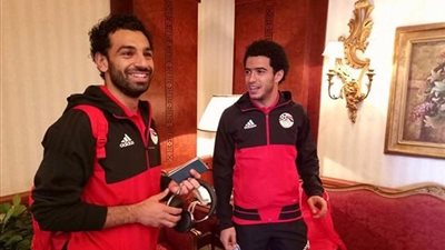  رد قوي من عمر جابر على شائعة انضمامه للمنتخب بسبب محمد صلاح