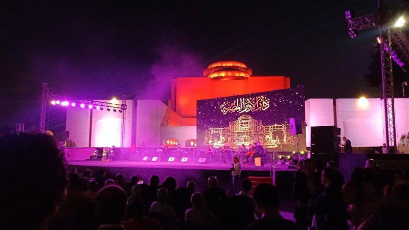 بيت العود، فيتو