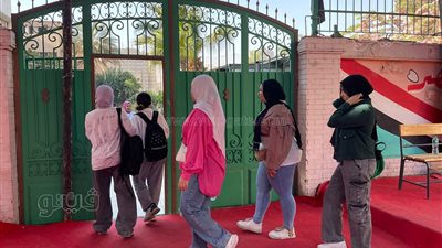 امتحانات الثانوية العامة 2024، بدء امتحان الاقتصاد 