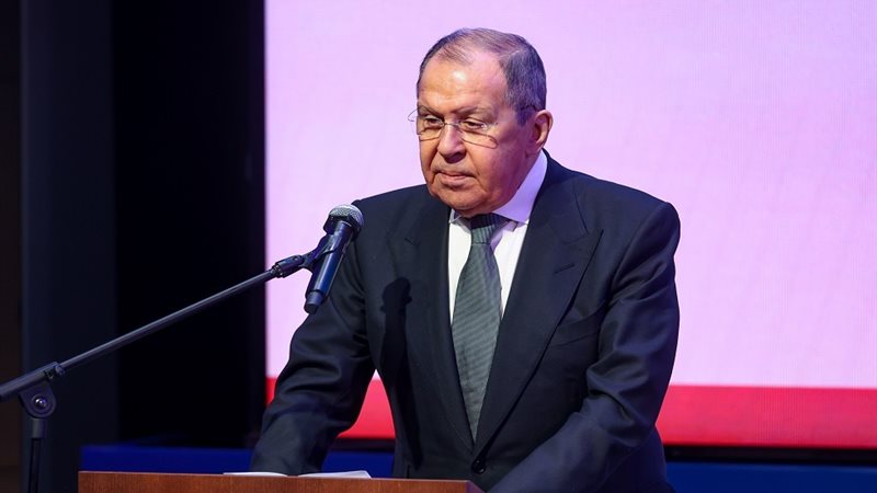 لافروف، فيتو