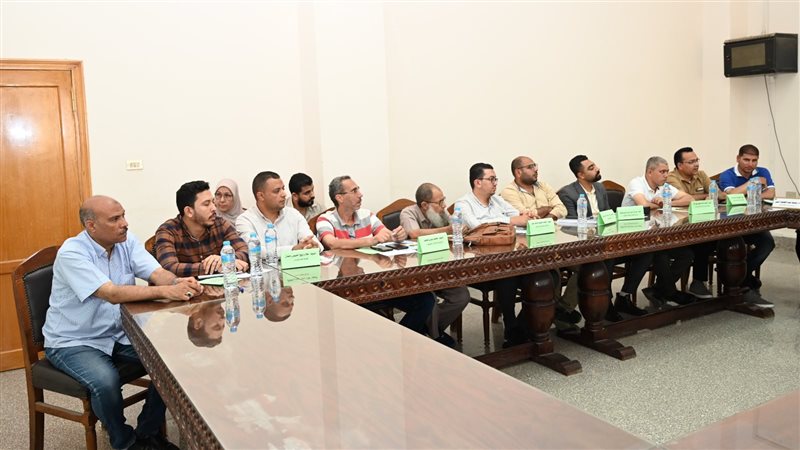 جانب من ندوة الاشتراطات