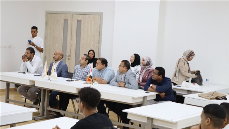جانب من مناقشة مشروعات