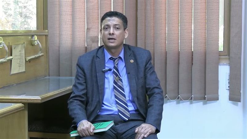 الدكتور أحمد محمود