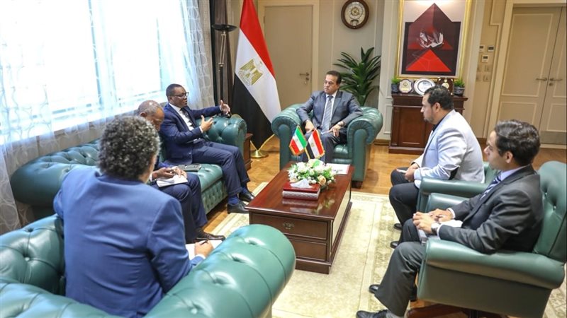 اجتماع وزير الصحة،فيتوجج