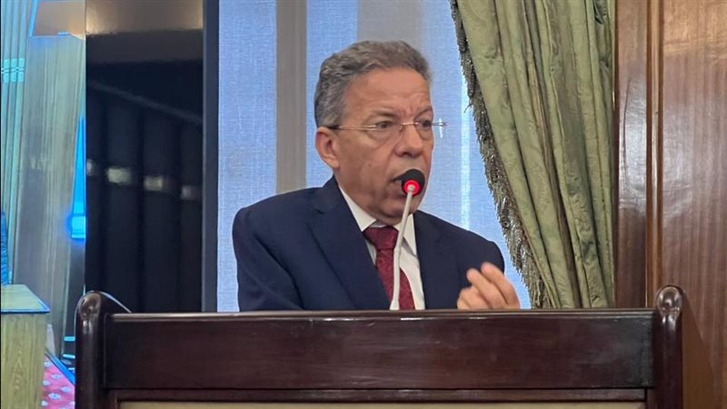 د.أسامة عبد الحي،