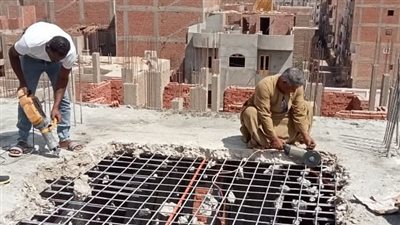 حملة لإزالة مخالفات البناء والإشغالات بالعاشر من رمضان