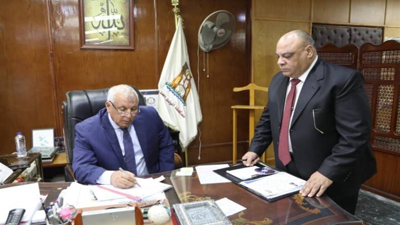 اعتماد محافظ الوادى