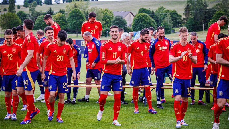منتخب إسبانيا، فيتو