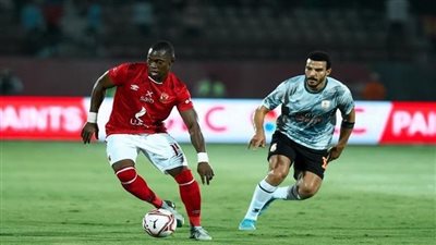الأهلي يتحدى فاركو الليلة في رحلة الزحف نحو صدارة الدوري.. وسام أبو علي يقود تشكيل الأحمر المتوقع.. وموعد المباراة والقناة الناقلة